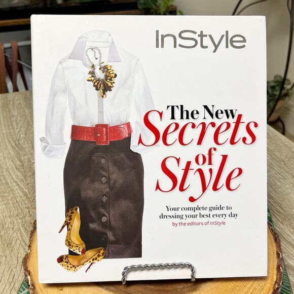 INSTYLE Set of 2 Hardcover books: Getting Gorgeous & The New Secrets of Style - Picture 4 of 12